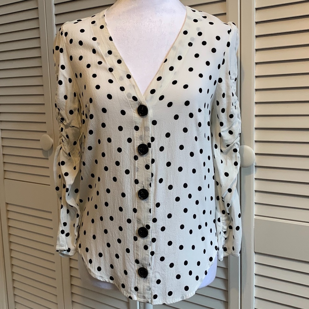 Maeve by Anthropologie White w/Black Polka Dot Top Ruched Long Sleeves XS